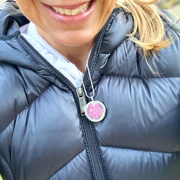 Eternal Moss Locket Pendant Necklace- Rose Pink - Picture 5 of 10